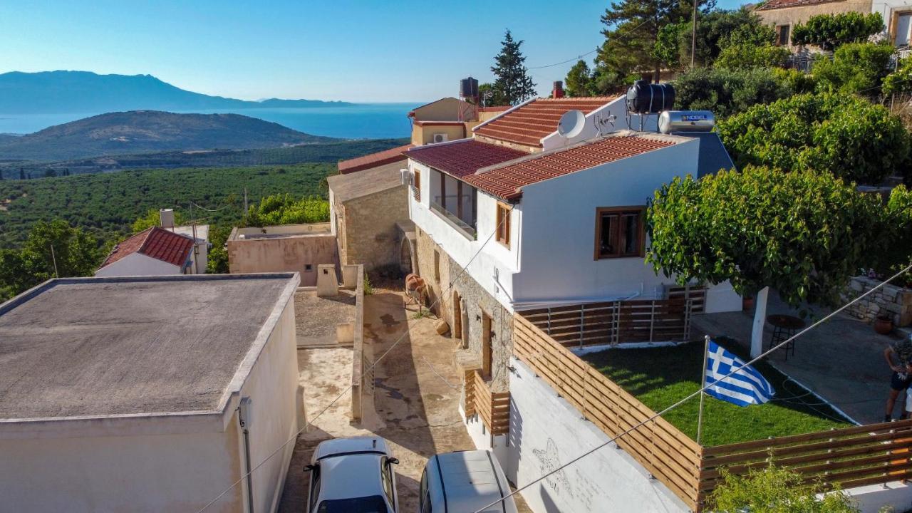 Holiday home Trouli Rokka House