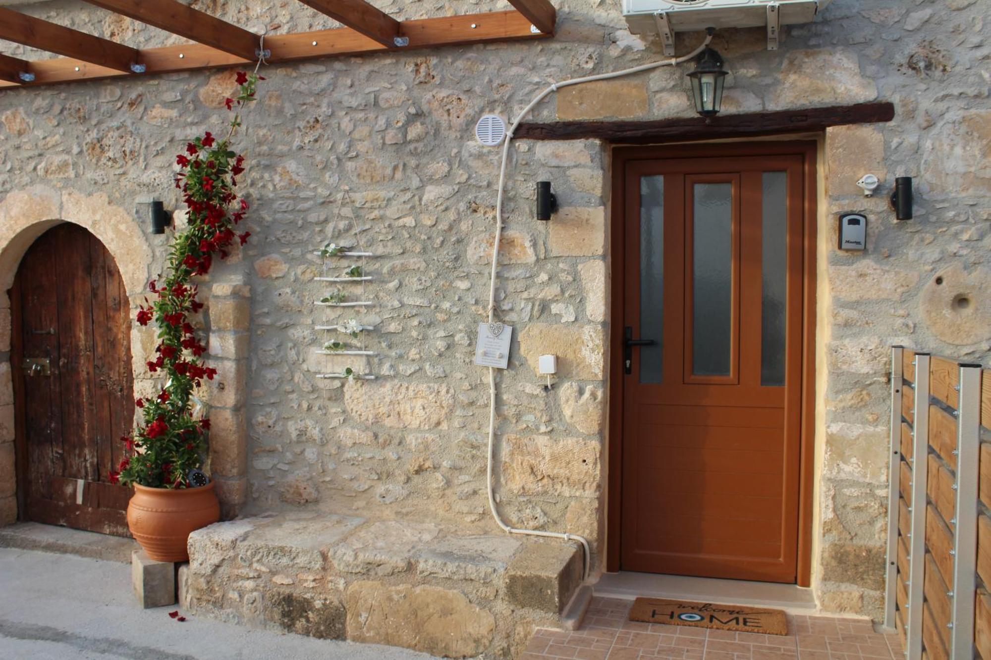 Holiday home Trouli Rokka House